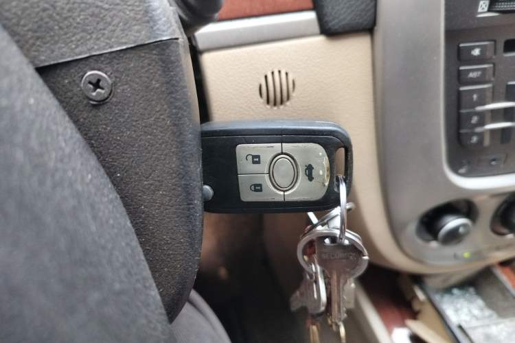 Used Buick Excelle 2013 1.5L Manual Luxury Model
