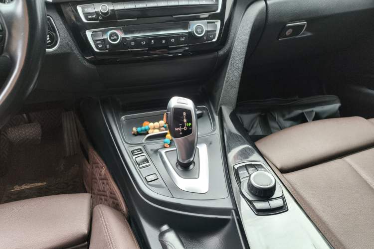 Used BMW 3 Series 2018 320Li Fashion Model
