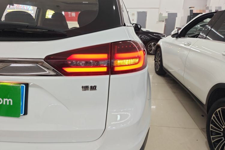 Used Geely Auto Emgrand X7 Sport 2018 1.8TD Automatic Two-Wheel Drive Zhiya Model