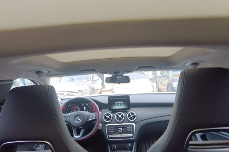 Used Mercedes-Benz GLA 2017 GLA 220 4MATIC Fashion Model