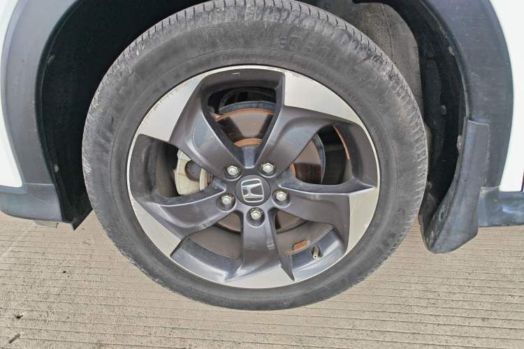 Used Honda Vezel 2017 1.8L CVT Front-Wheel Drive Pioneer Edition
