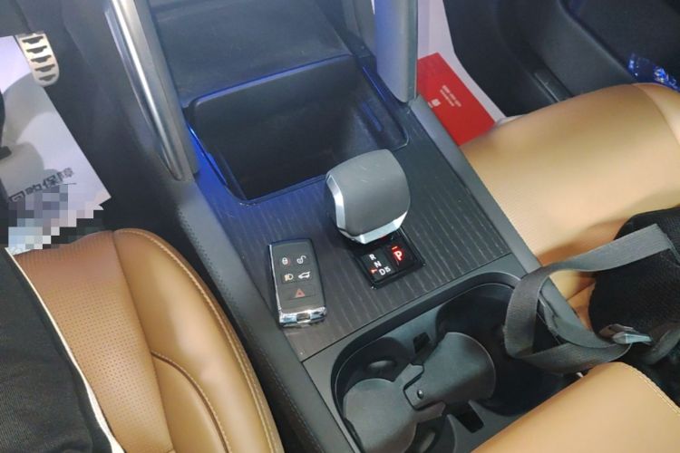 Used Land Rover Discovery Sport 2024 Luxury Custom Edition Gear Lever