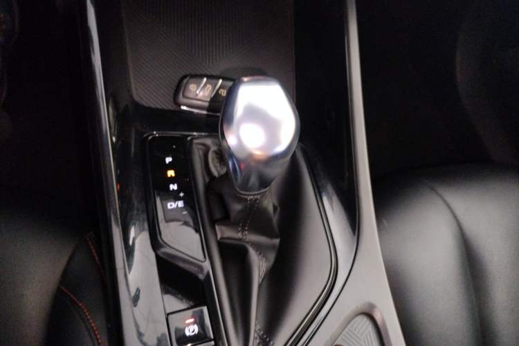 Used Roewe i5 2021 1.5L CVT Platinum Edition
