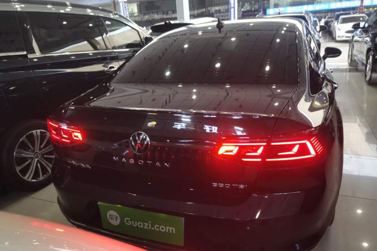 Used Volkswagen Magotan 2023 2 Million Units Limited Edition 280TSI DSG Leading Version