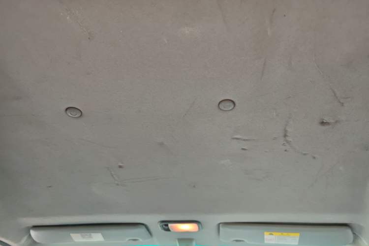 Used FORTHING Lingzhi 2016 M3 1.6L 7-Seater Standard Model China V Emission Standard Headliner