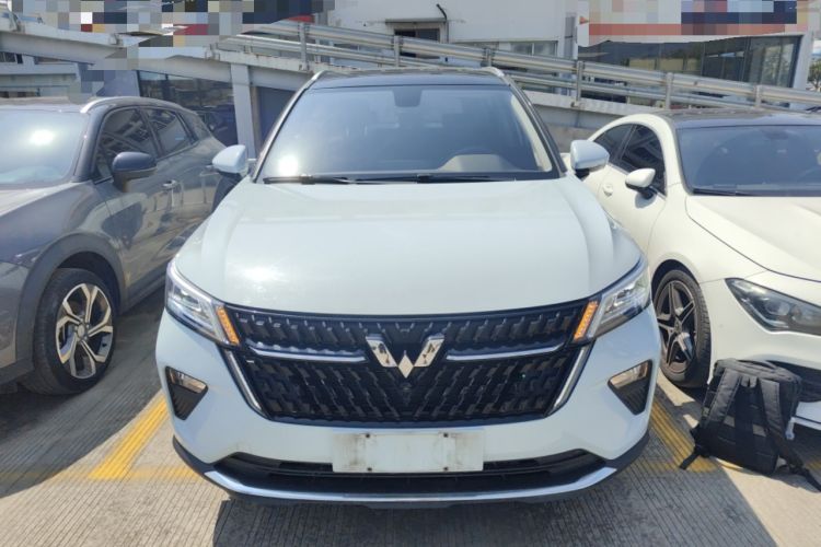 Used Wuling Asta 2022 2.0L DHT Electric-Speed Version
