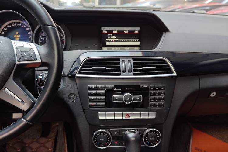 Used Mercedes-Benz C-Class 2013 C 180 Classic Grand Edition
