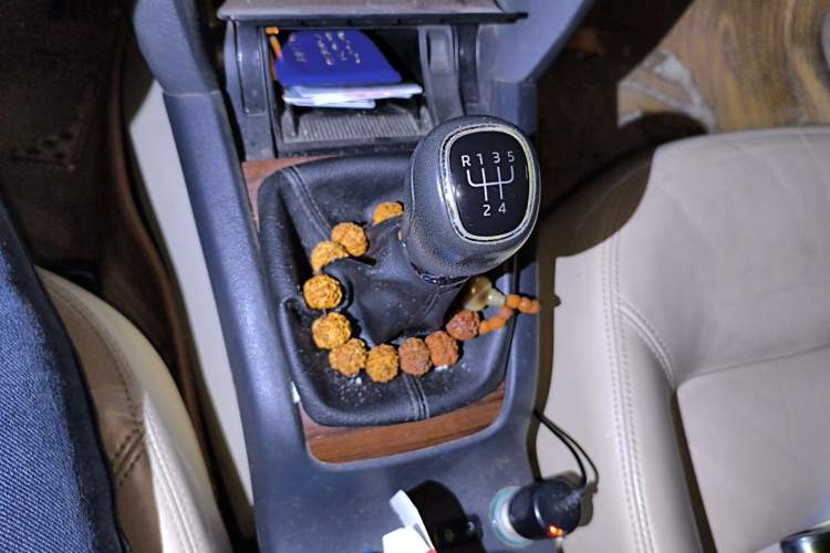 Used Skoda Octavia 2013 1.4TSI Manual Yijun Edition Gear Lever