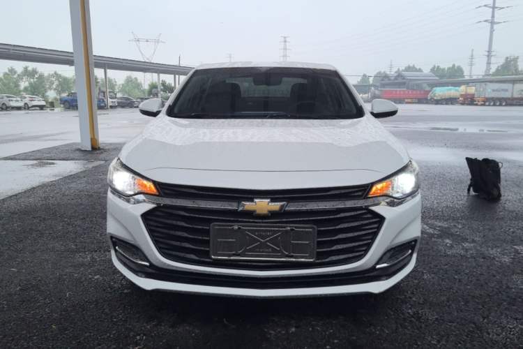 Used Chevrolet Monza 2019 320T Manual Xinxin Edition China VI
