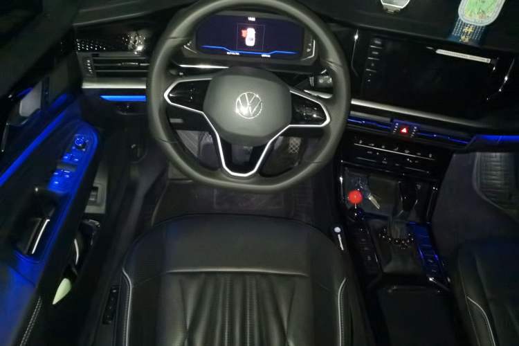 Used Volkswagen Passat 2022 330TSI Starry Luxury Edition Steering Wheel