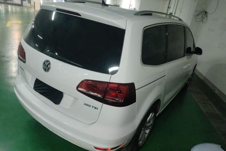 Used Volkswagen Sharan 2018 380TSI Comfort Edition 7-Seater
