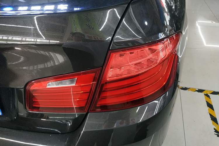 Used BMW 5 Series 2014 525Li Luxury Design Package
