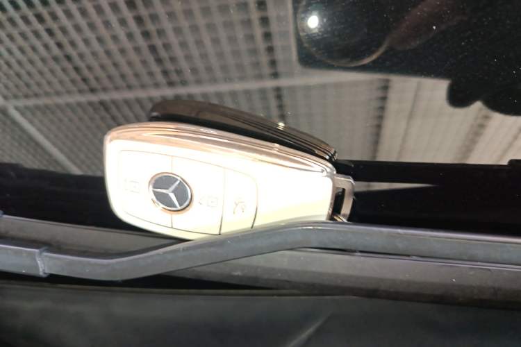 Used Mercedes-Benz C-Class 2020 C 260 L Sport Edition Vehicle Key