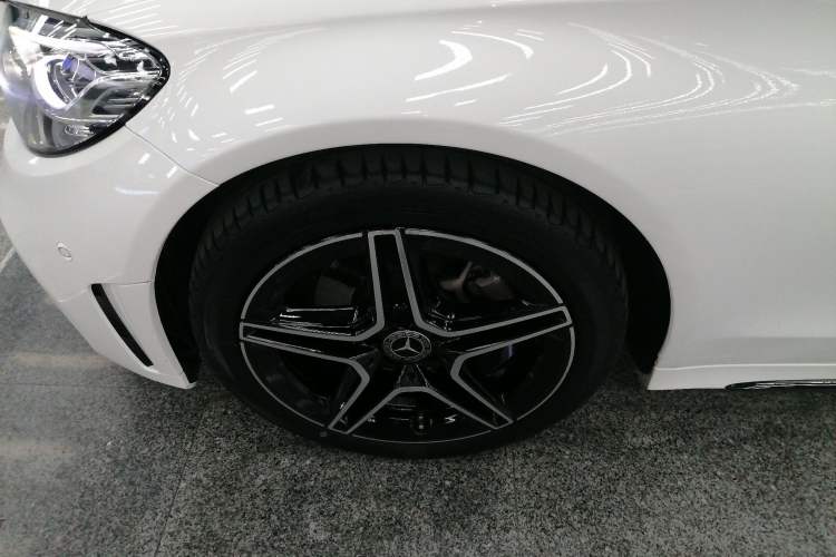 Used Mercedes-Benz C-Class 2021 C 260 Star Edition Left Front Wheel Hub