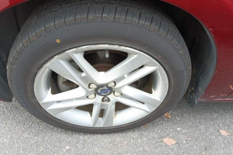 Used Volvo V60 2015 T5 Zhiya Edition
