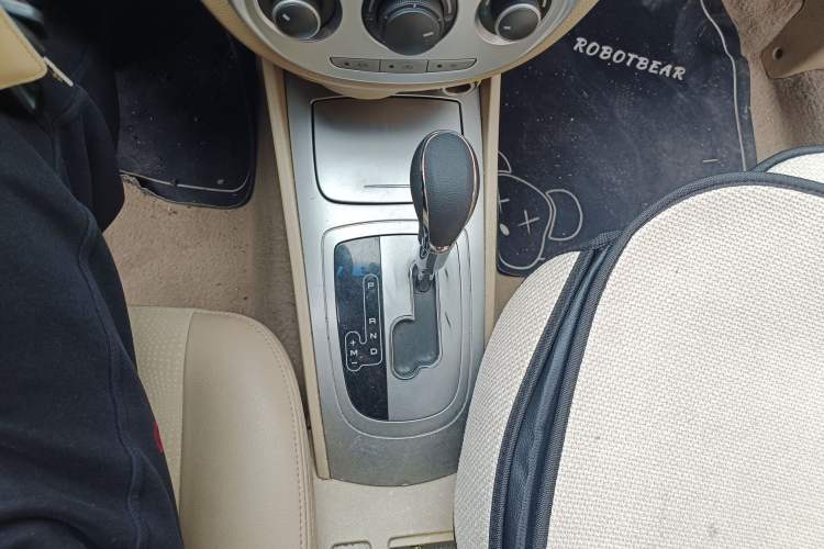Used Buick Excelle 2013 1.5L Automatic Classic Model Gear Lever
