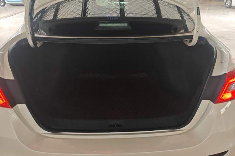 Used Nissan Sylphy 2019 Classic 1.6XE CVT Comfort Edition Trunk