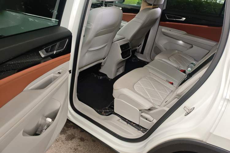 Used Volkswagen Teramont 2021 380TSI Four-Wheel Drive Prestige Flagship Edition Left Rear Seat