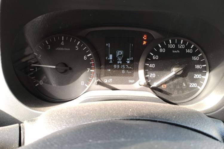 Used Nissan Navara 2017 2.5L Automatic 4x4 Luxury Edition QR25