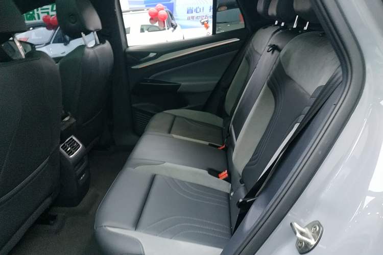 Used Volkswagen ID.4 CROZZ 2021 Long-Range Lite PRO Two-Wheel Drive Version