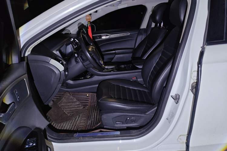 Used Ford Mondeo 2013 2.0L GTDi 200 Fashion Edition
