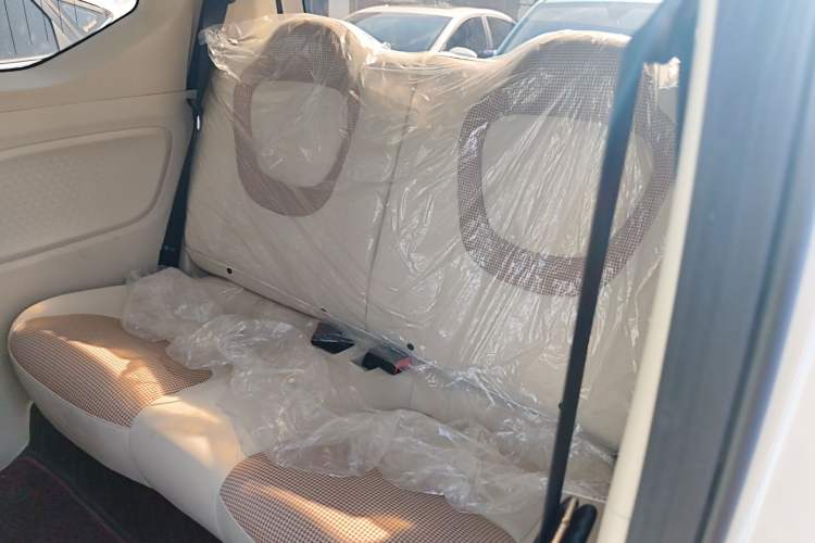 Used Wuling Hongguang MINIEV 2024 3rd Generation 215km Youth Edition Left Rear Seat