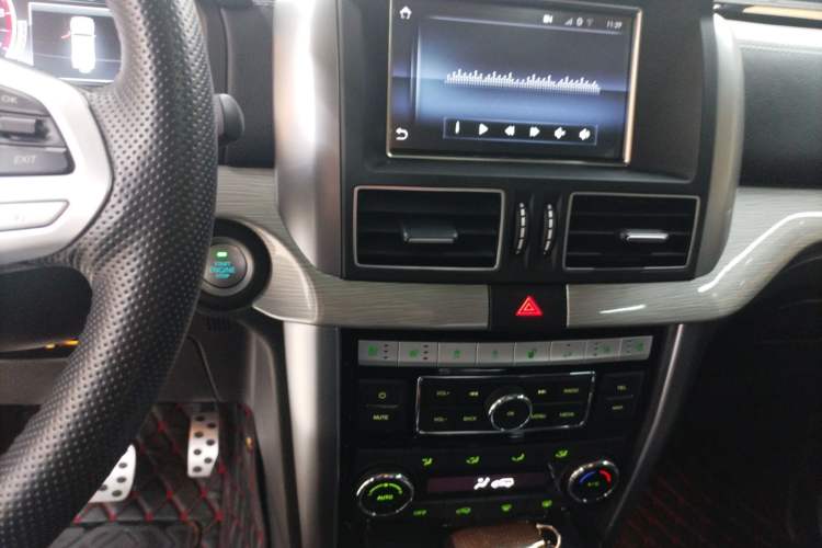 Used BAIC Off-Road BJ80 2020 3.0T Automatic Supreme Edition Audio And AC Panel