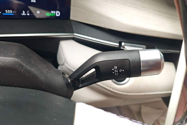 Used Geely Auto Preface 2024 Zhiqing 1.5TD Tiangong Edition Gear Lever