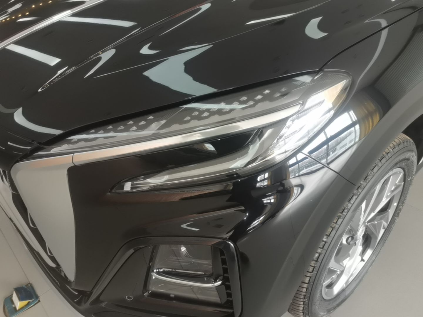 Hongqi HS3 PHEV 2025 Model 125km Jingwei 2 Millionth Anniversary Edition — снимка 8