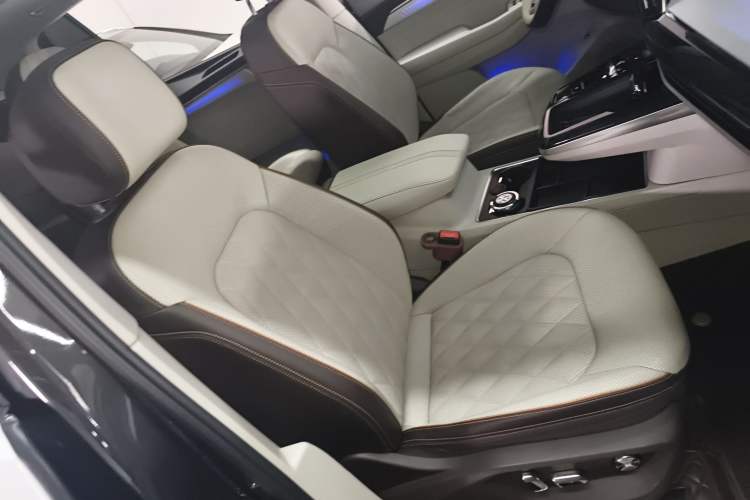 Used Volkswagen Talagon 2022 380TSI Four-Wheel Drive Flagship Shengjing Edition 6 Seats