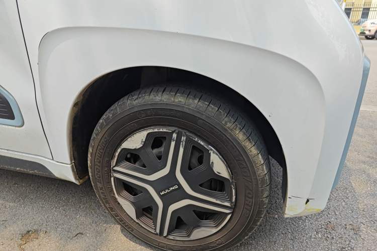 Used Wuling NAMMIEV 2021 Passion Edition Right Front Wheel Hub