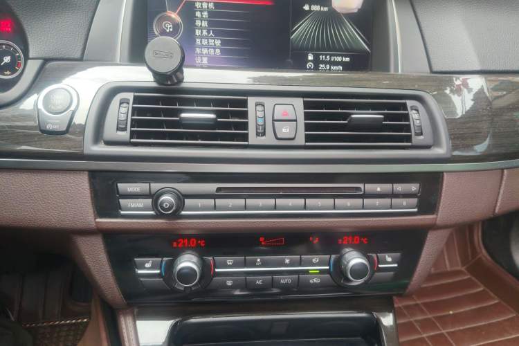 Used BMW 5 Series 2017 525Li Luxury Design Package
