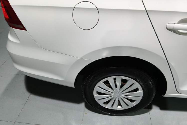 Used Volkswagen Santana 2016 1.4L Manual Fashion Edition Exterior 5