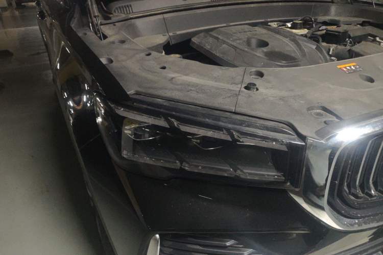 Used Geely Auto Monjaro L 2024 2.0TD High-Power Automatic Two-Wheel Drive Skyline Edition Right Front Headlight