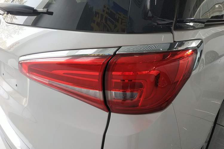 Used Buick GL8 2018 ES 28T Comfort Model China VI Standard