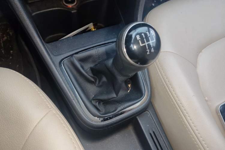 Used Volkswagen Jetta 2013 1.6L Manual Comfort Model