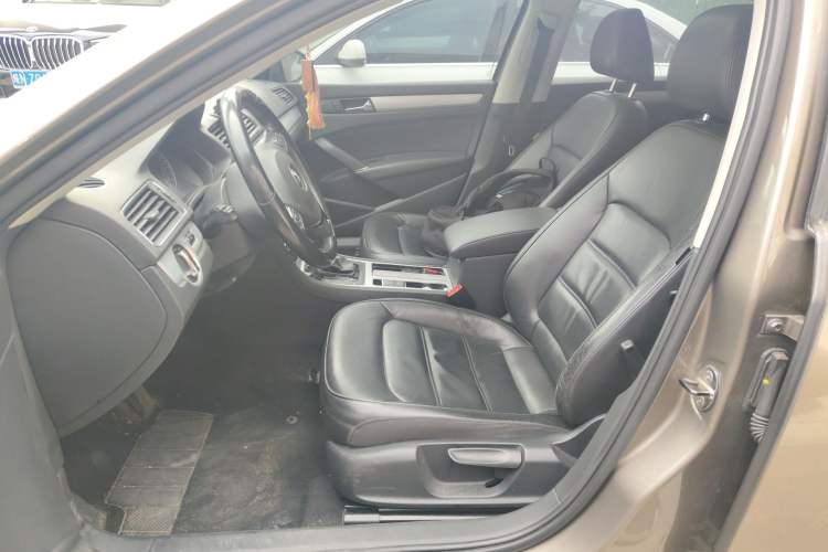 Used Volkswagen Passat 2014 1.8TSI DSG Prestige Edition Left Front Seat