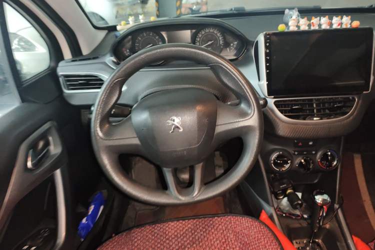 Used Peugeot 2008 2015 1.6L Automatic Playcool Edition
