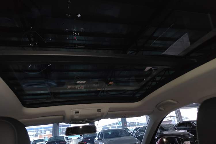 Used Volkswagen T-ROC 2019 280TSI DSG Two-Wheel Drive Comfort Version China VI Standard