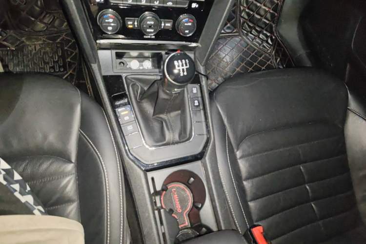 Used Volkswagen Lamando 2017 280TSI Manual Comfort Edition