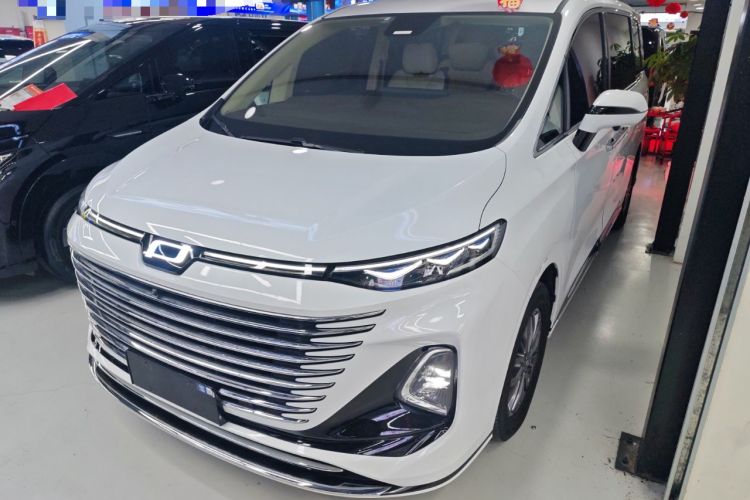 Used Bestune M9 2023 2.0T Prestige Edition