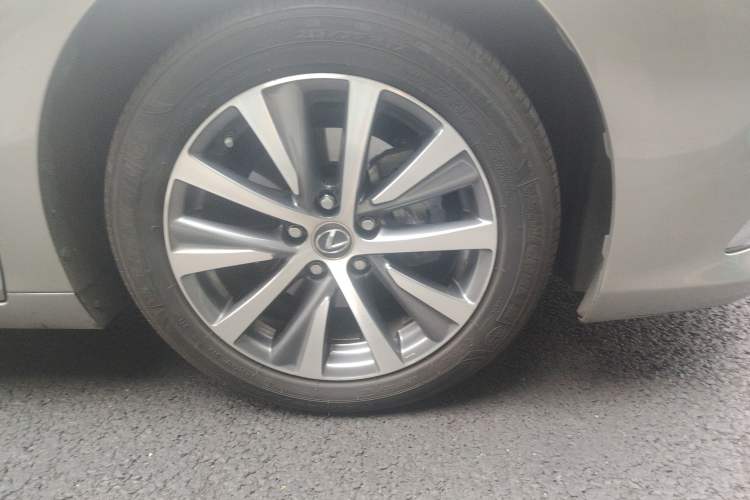 Used Lexus ES 2018 300h Premier Edition China V Standard