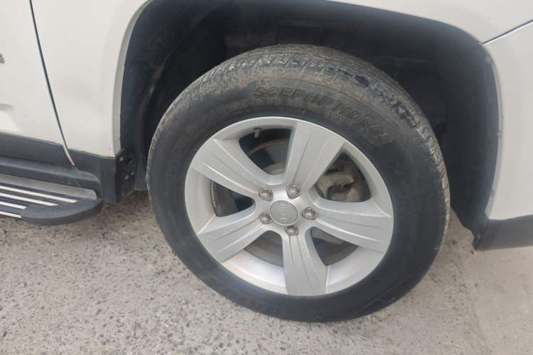 Used Jeep Compass 2013 2.0L two-wheel drive sport version