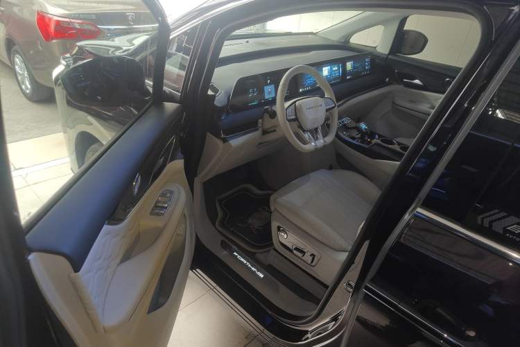 Used FORTHING Xinghai V9 2024 1.5TD 200km Qingyunti Series Flagship Edition