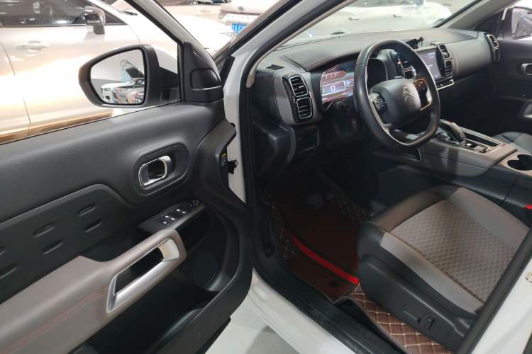 Used Citroen C5 AIRCROSS 2019 350THP Enjoyment Model China V Standard Driver Seat