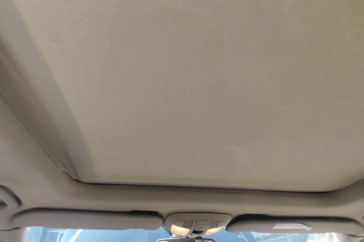 Used Mercedes-Benz R-Class 2011 R 350 L 4MATIC
