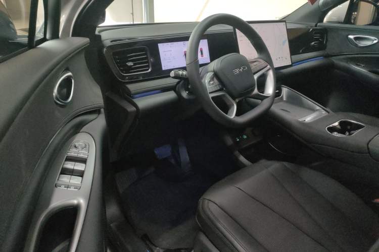 Used BYD Sealion 06 New Energy 2025 Model DM-i 170 Navigation Pro Edition