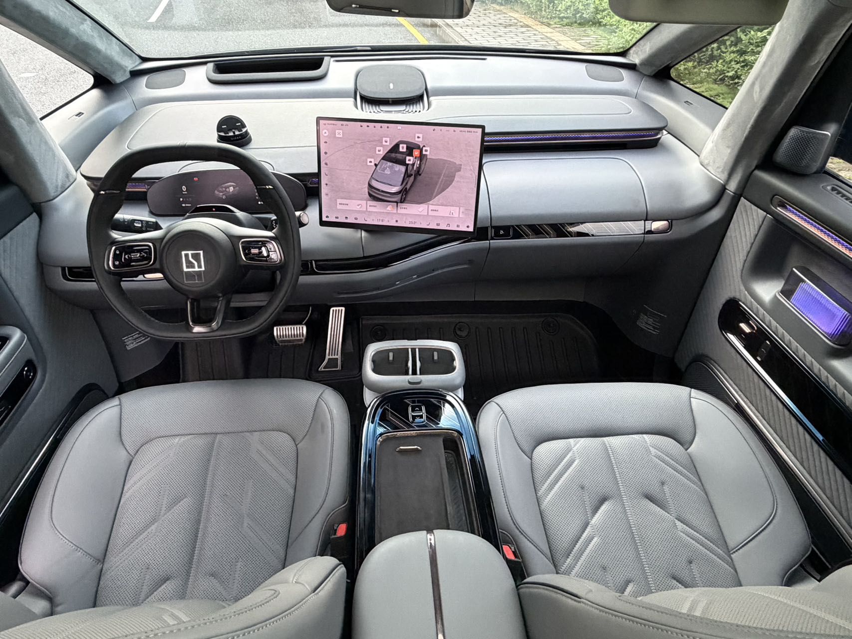 Zeekr MIX 2025 Long-Range Intelligent Driving Edition — снимка 12