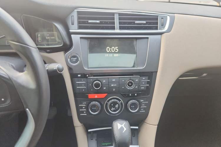 Used DS 5LS 2015 1.6T 60th Anniversary Limited Edition THP160
