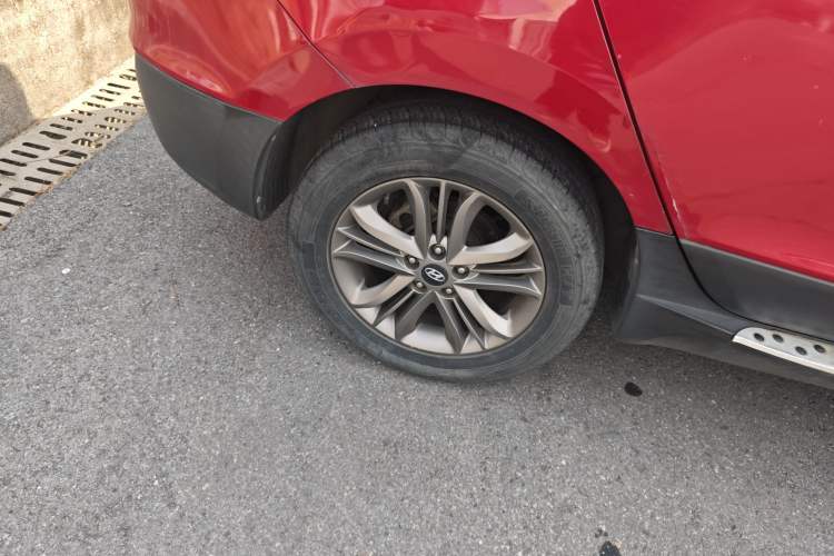 Used Hyundai ix35 2013 2.0L Automatic Two-Wheel Drive Smart GLS China V Standard